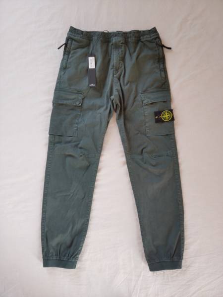 스톤아일랜드 22FW 313L1 T.CO+OLD PARACHUTE 카고 팬츠(블랙,카키)